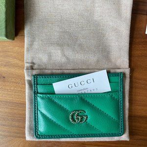 Authentic NWT Gucci Marmont card case - Green
